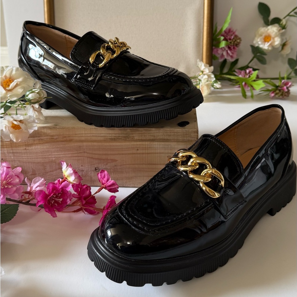 NWT Atalina Glossy Black Loafers with Gold chain Accent
